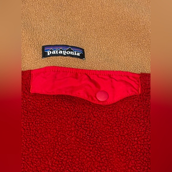 ❌SOLD ❌Patagonia Women’s Lightweight Synchilla® Snap-T® Pullover
Style #
25455 - Picture 2 of 8